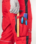 Set costum de lucru roșu hidrofobizat cu pantaloni cu pieptar, Ardon URBAN+