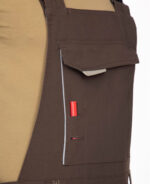 Set costum de lucru maro hidrofobizat cu pantaloni cu pieptar, Ardon URBAN+